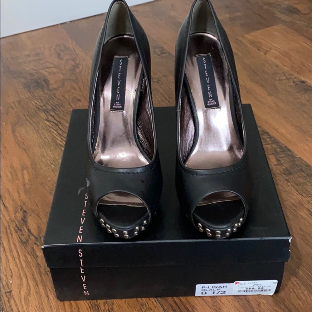 Women’s Shoes